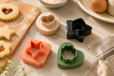 Sunplast PD-3320 - Dubbelzijdige Koekjesvorm – Koekjes Uitsteker – Set van 4 - Voor Decoratieve Koekjes & Deegvormen – Zalmroze / Latte