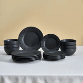 Karaca Solem Embossed. 18-delig servies van steengoed. zwart. elegant servies met borden en kommen. ideaal voor 6 personen