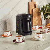 Karaca x Galatasaray Gelicentieerde Hatır Hüps Turkse Koffiemachine met Melkfunctie en Clublied