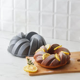 Karaca Cake Pro - Gietijzeren Cakevorm – Gevlochten Design – Antraciet – Ø 26 cm