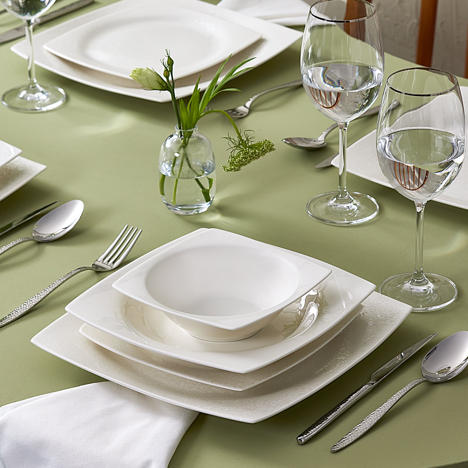 Karaca New Flava - Serviesset 24 Delig – 6 Personen – Porselein – Modern Servies – Dinerset met Kommen