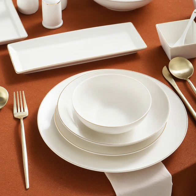 Karaca Donatella - 70-Delige Serviesset voor 12 Personen – Wit/Goud – Luxe New Bone Dinerservies met Soepterrine en Serveerschalen