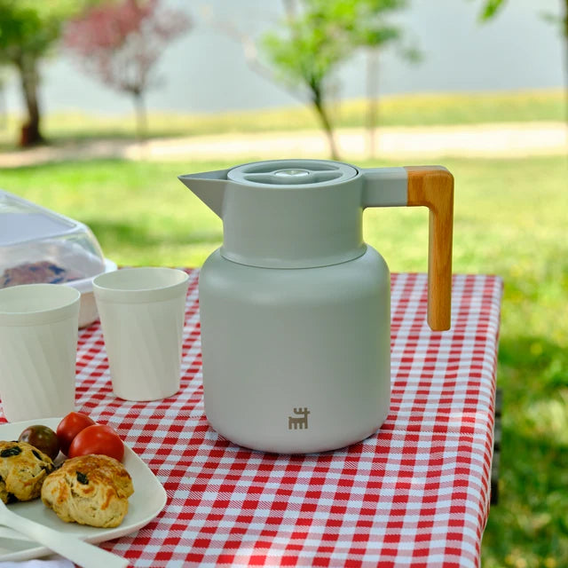 Karaca Corelock - RVS GrijzeThermoskan 1,6 Liter – Dubbelwandige Isolatiefles