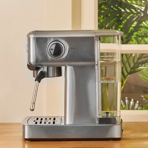 Karaca Coffee Art 1353 Espressomachine – 20 Bar – 1350W – 1.8L Watertank – Melkopschuimer – Manometer – Zwart