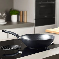 Fissler Adamant - Wokpan 26 cm – Inductie – Krasbestendige Antiaanbaklaag – Aluminium