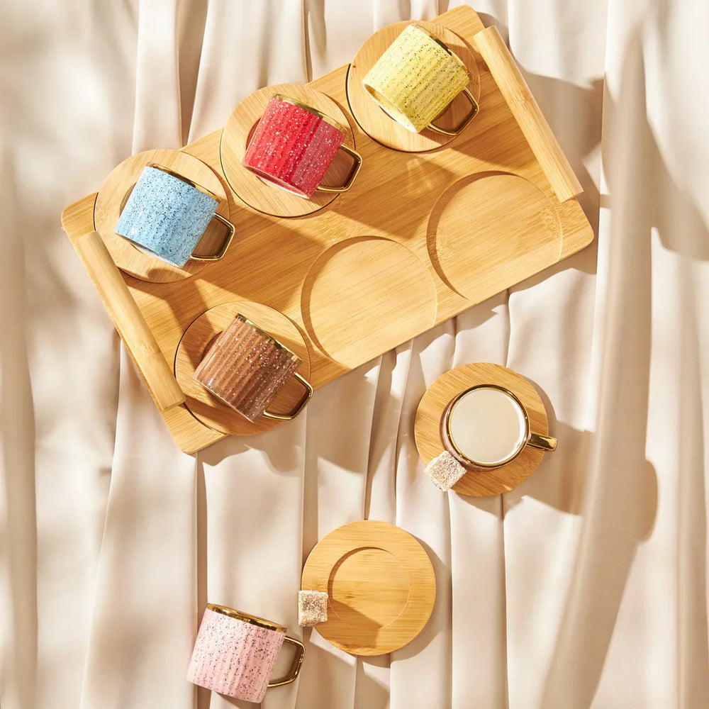 Karaca Bambu - Gekleurde Koffiekopjes Set voor 6 Personen - Elegante 90 ml Koffiekopjes met Dienblad