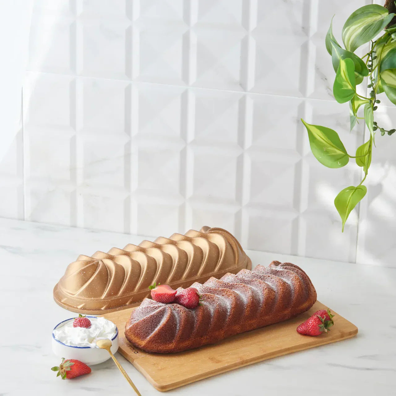 Karaca Cake Pro - Gegoten Bakvorm - Goud - 35 cm