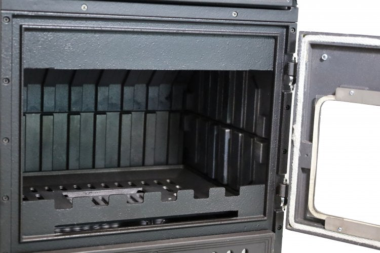 S107/3D Sabah Open Haard Met Oven – Drie-Raams Haard - Houtkachels – Gietijzer Haardkachel- Mat Zwart – 15,87 KW – Inclusief, Bakplaat, Ovengrill, Haak ,Schraper en Kachelpijpen