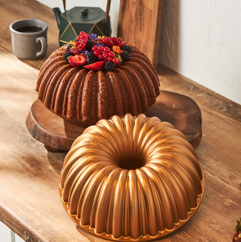 Karaca Cake Pro - Aluminium Gietijzeren Cakevorm - 25,5 cm - Goud