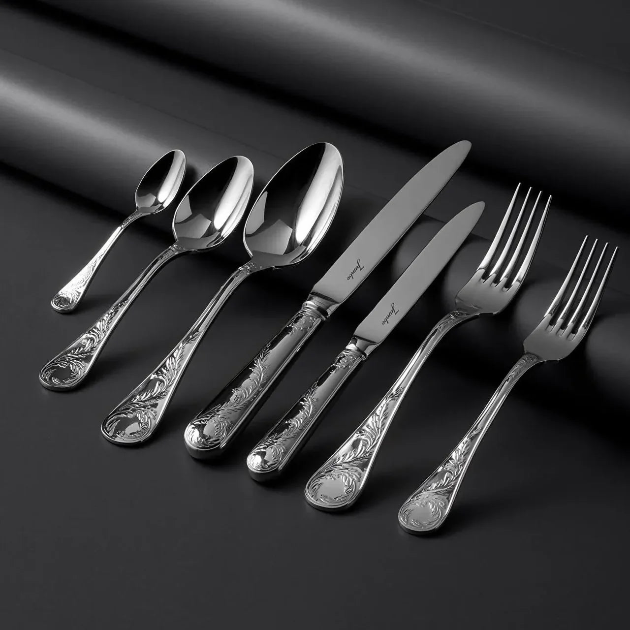Jumbo 9700 - 84-delige RVS Bestekset - 12 Persoons