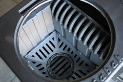 S11UC Sabah Open Haard Met Oven –Kuzine - Houtkachels Op Voet – Gietijzer Haardkachel- Mat Zwart – 7,99 KW – Inclusief Haak en Schraper