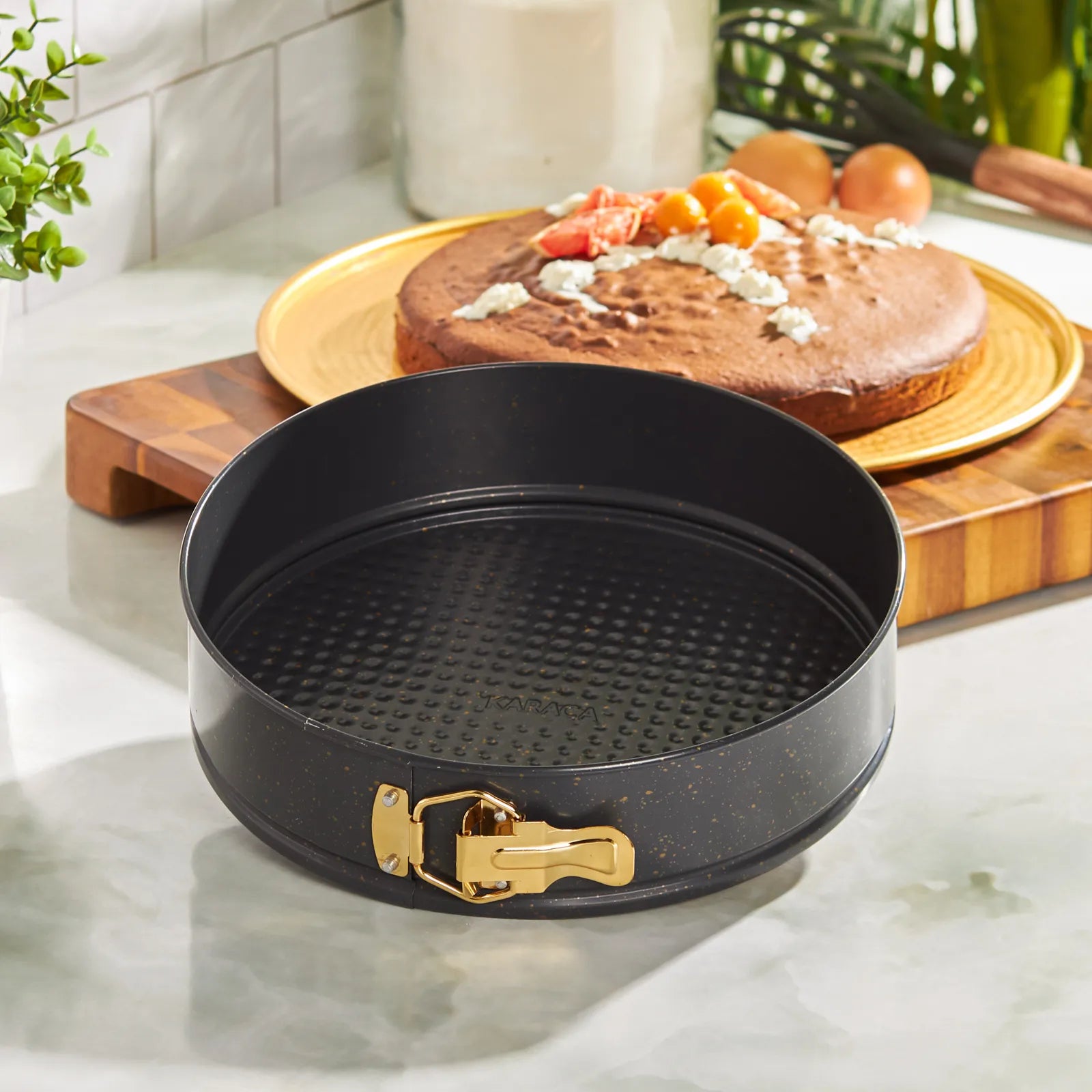 Karaca Black Gold - Aluminium Bakvorm - 26 CM - Zwart/Goud